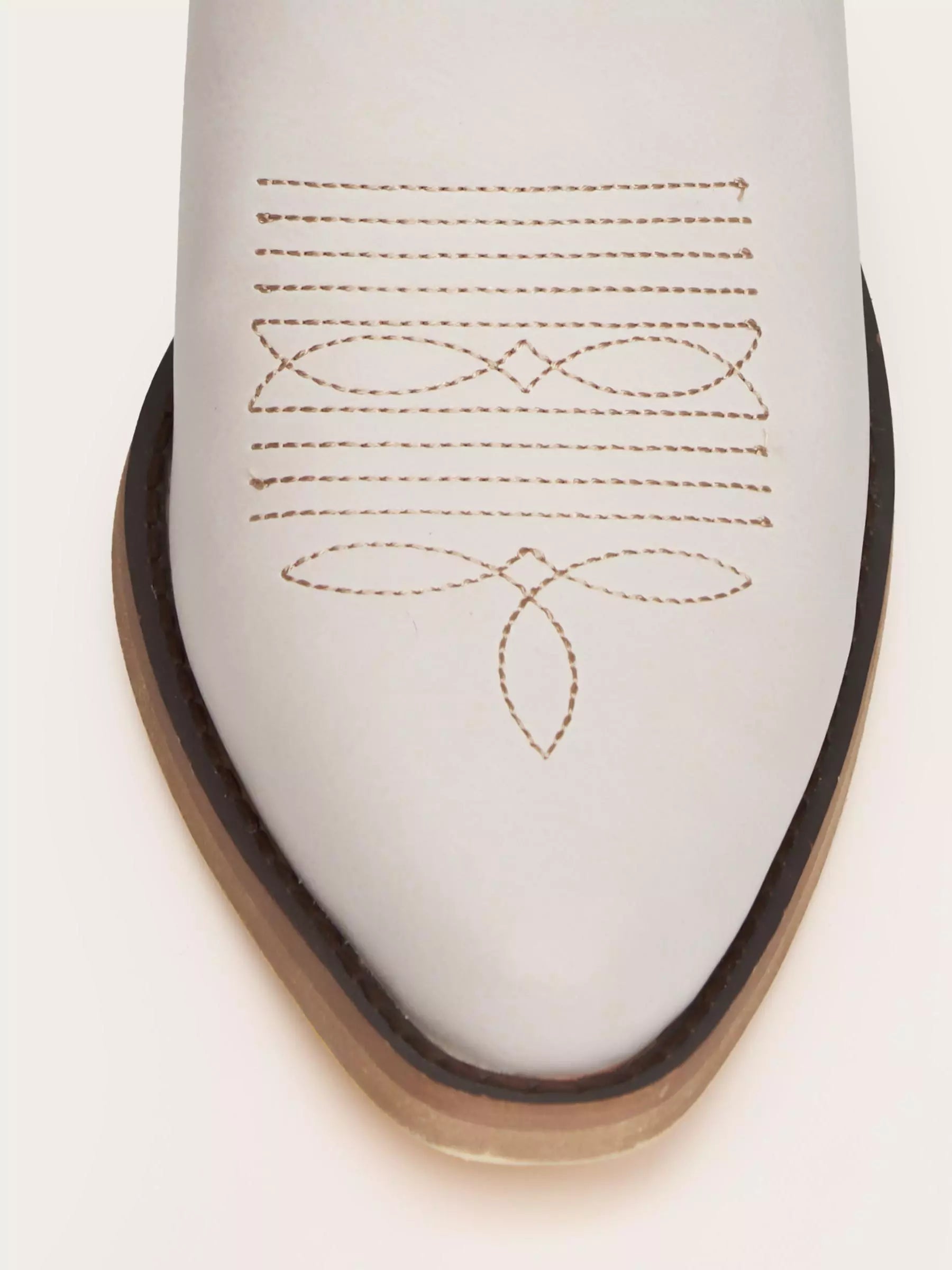 The Nashville: Modern White Cowboy Boots with Classic Western Stitching